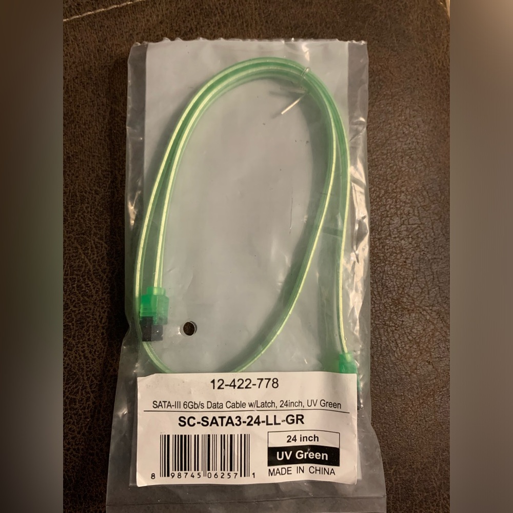 New Data Cable SATA III 24" 6Gb/s w/Latch UV Green SC-SATA3-24-LL-GR Serial ATA